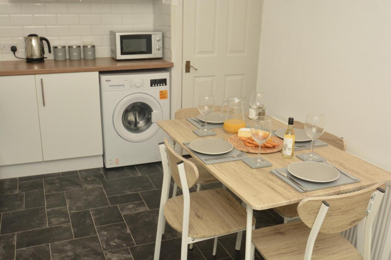 Spacious And Homely 2 Bedroom Flat - Suitelivin Gateshead Exterior foto