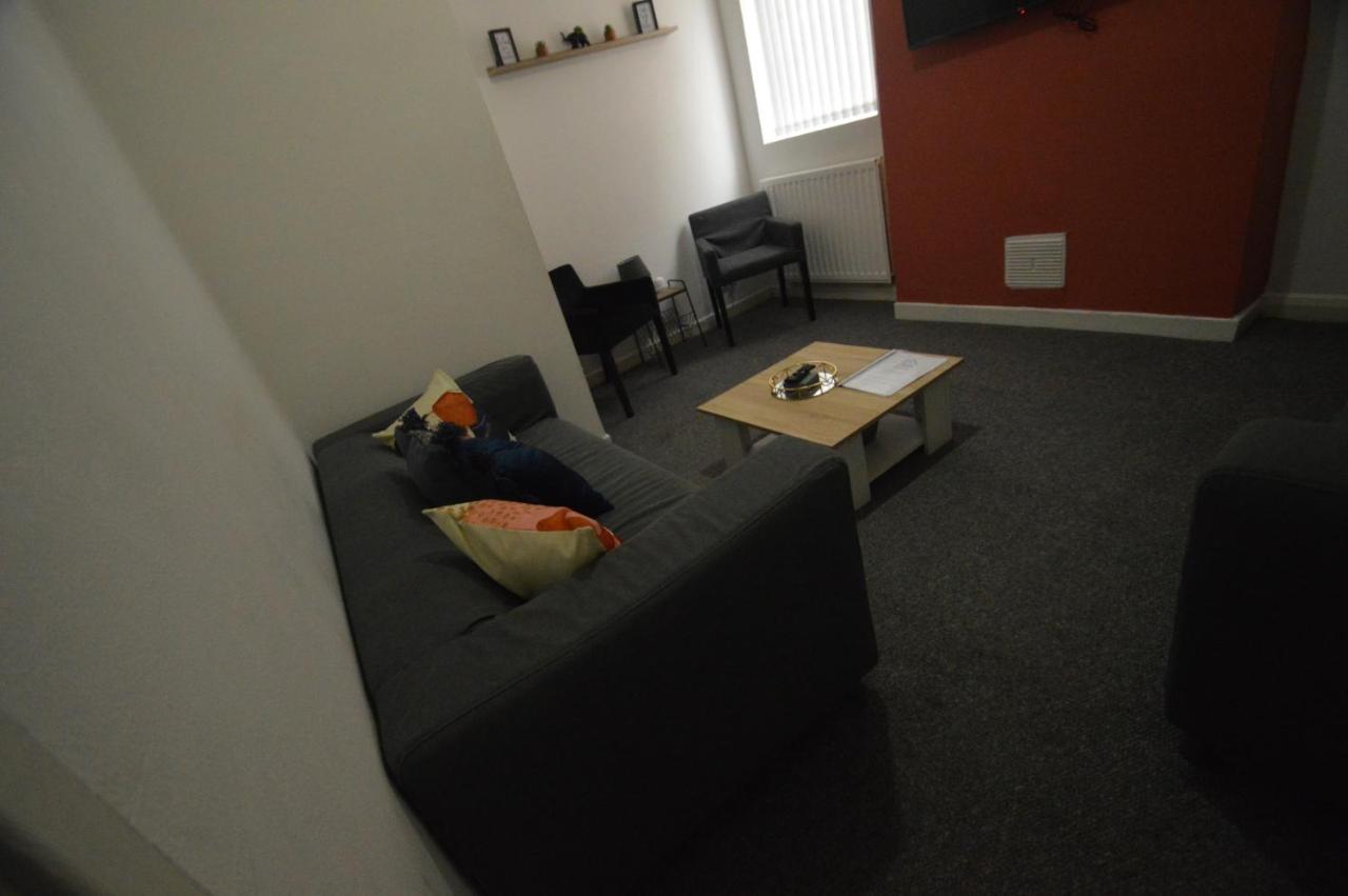 Spacious And Homely 2 Bedroom Flat - Suitelivin Gateshead Exterior foto